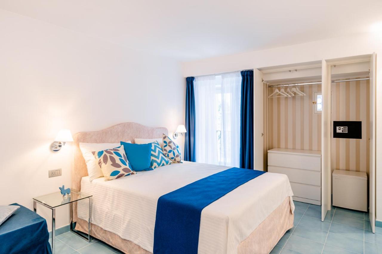 Bed and Breakfast Beb Palazzo Mancini Минори Экстерьер фото